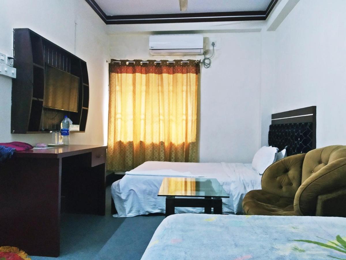 Hotel Blue Bird Dhaka Bagian luar foto