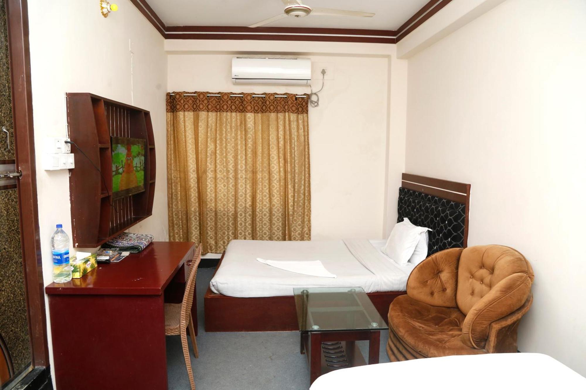 Hotel Blue Bird Dhaka Bagian luar foto